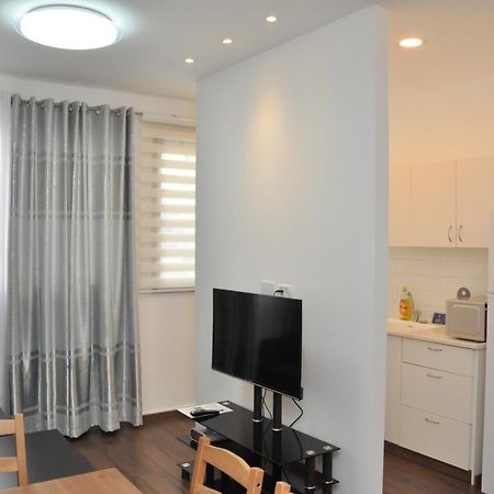 Star Apartments - Petah Tiqwa Petach Tikva Bagian luar foto