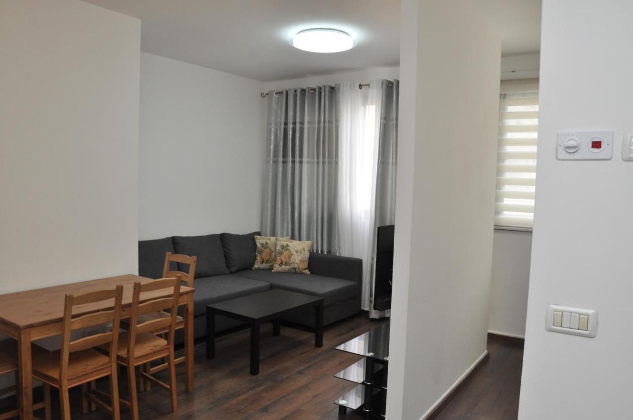 Star Apartments - Petah Tiqwa Petach Tikva Bagian luar foto