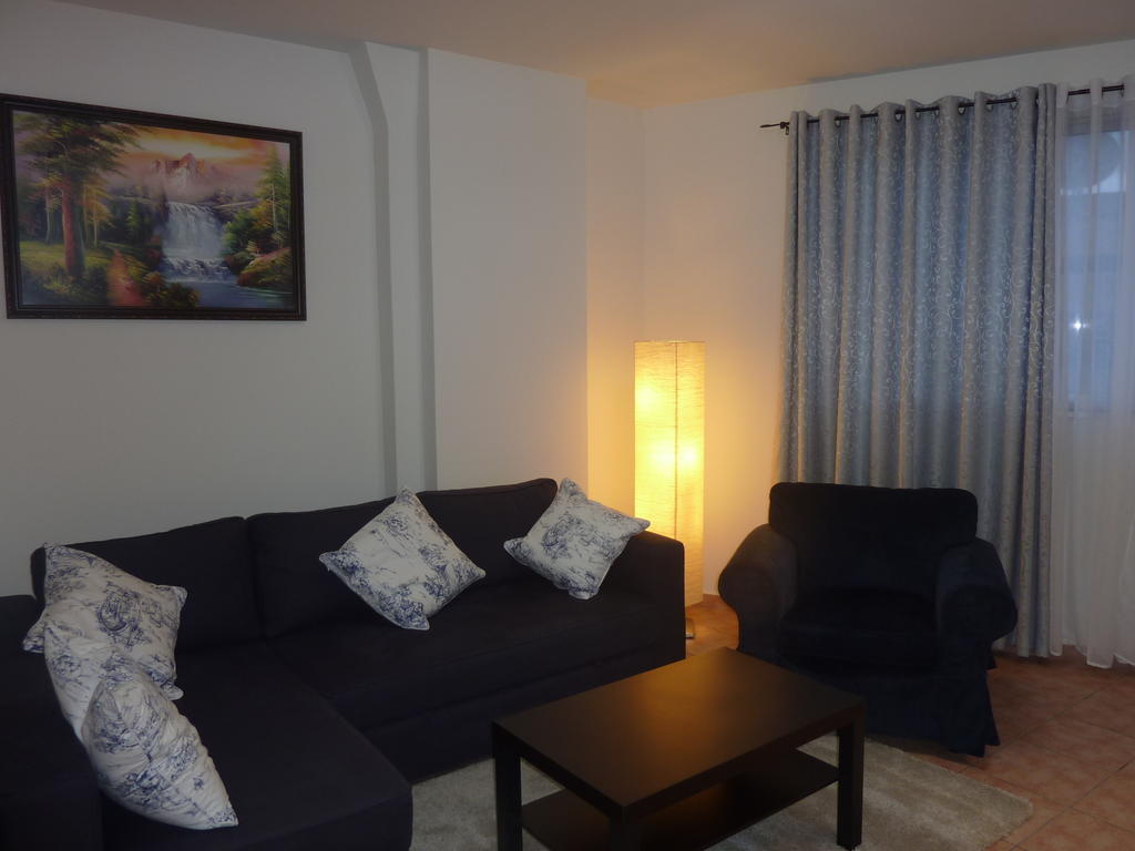 Star Apartments - Petah Tiqwa Petach Tikva Ruang foto