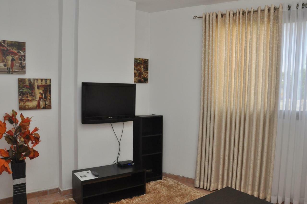 Star Apartments - Petah Tiqwa Petach Tikva Bagian luar foto